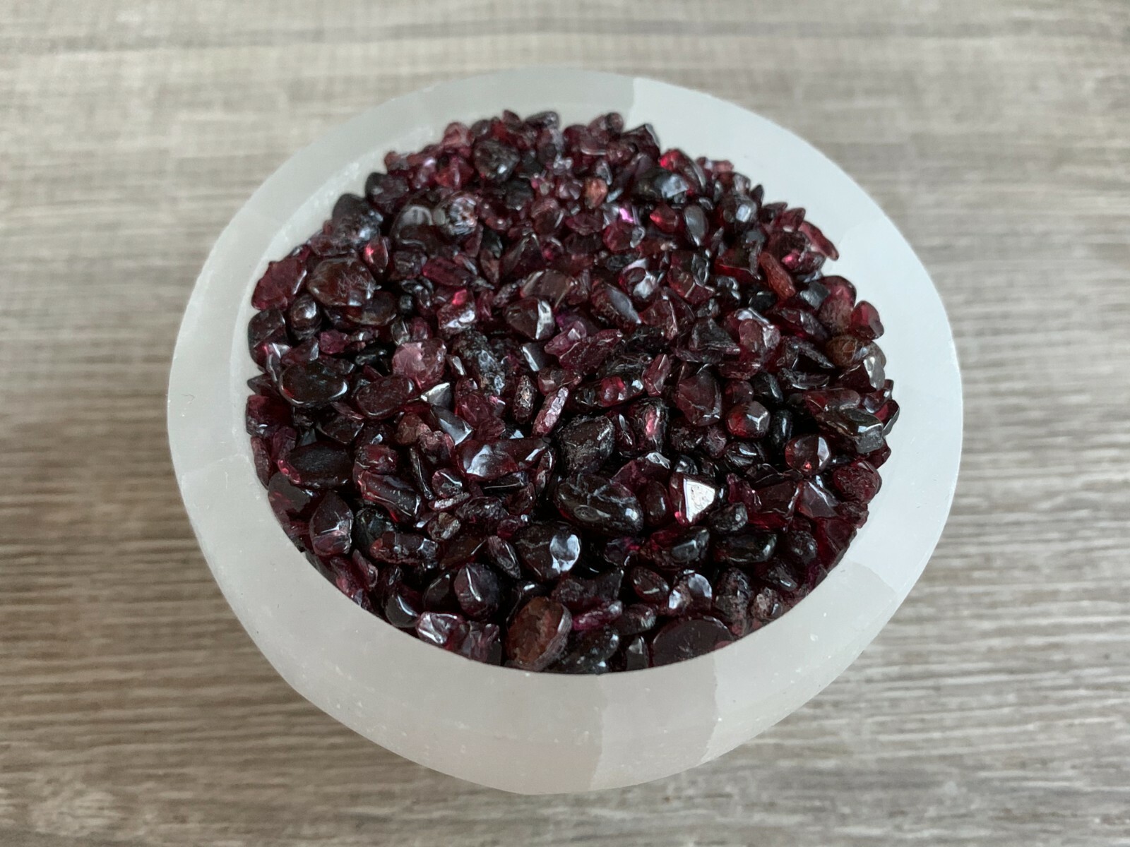 Grade A++ Garnet Semi Tumbled Gemstone Mini Chips 3 – 5 mm, Wholesale Bulk Lot