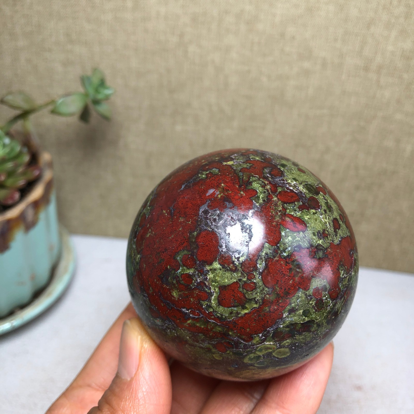 60mm Natural Dragon blood stone quartz crystal sphere ball healing 376g A4047