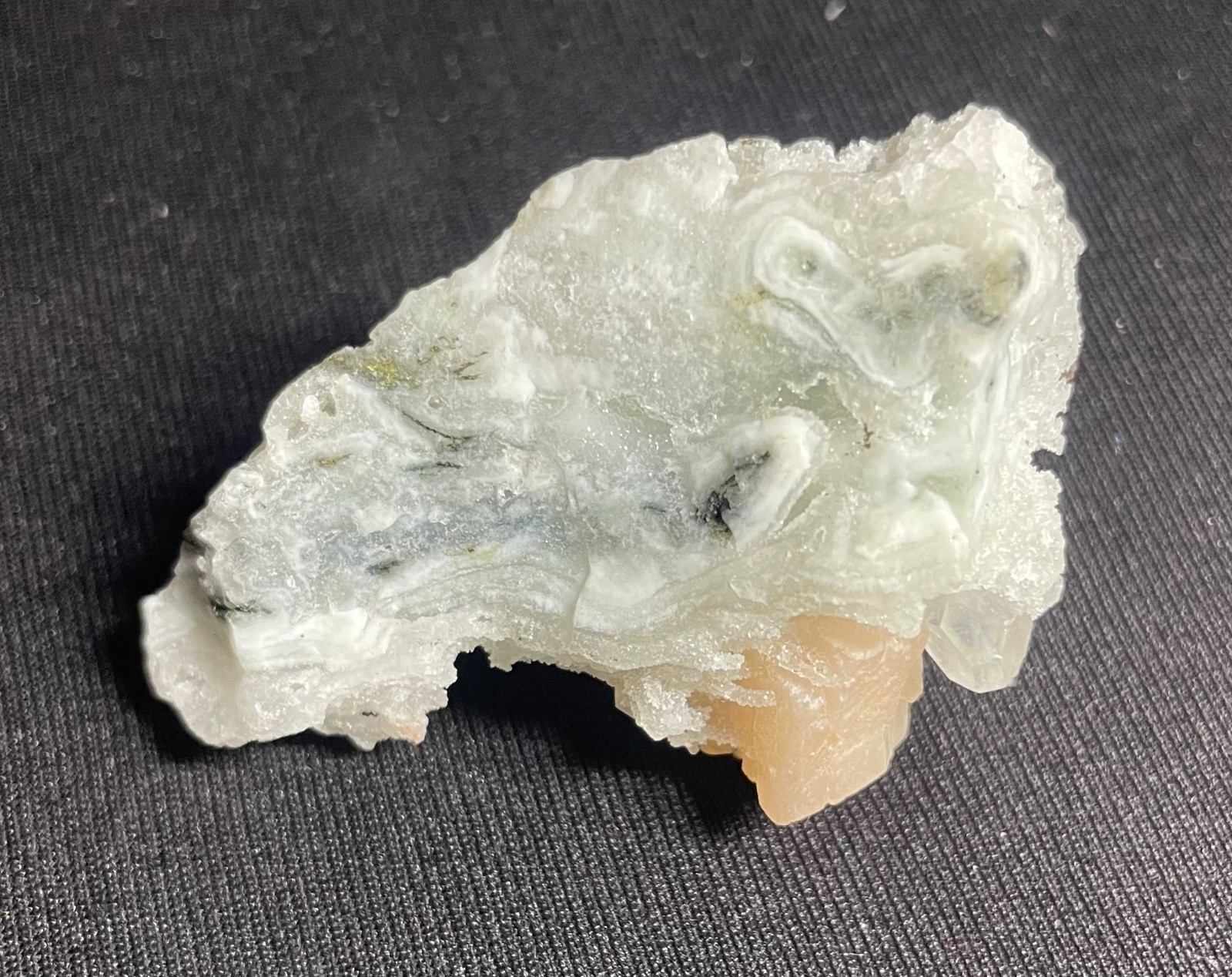 Natural stilbite crystal in quartz mineral specimens 34 gr