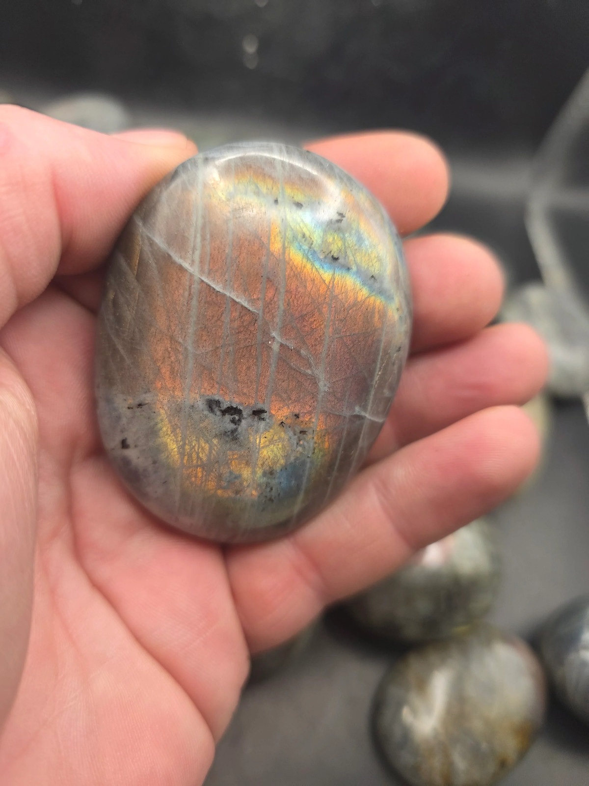 Sunset labradorite palm stone! 1.6 too 2.5 inches