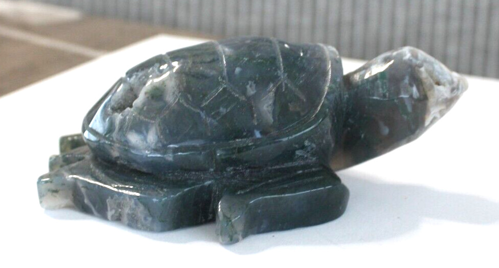 MOSS AGATE TURTLE CARVING 4.47 X 2.64 INCHES/ 303.4 GRAMS