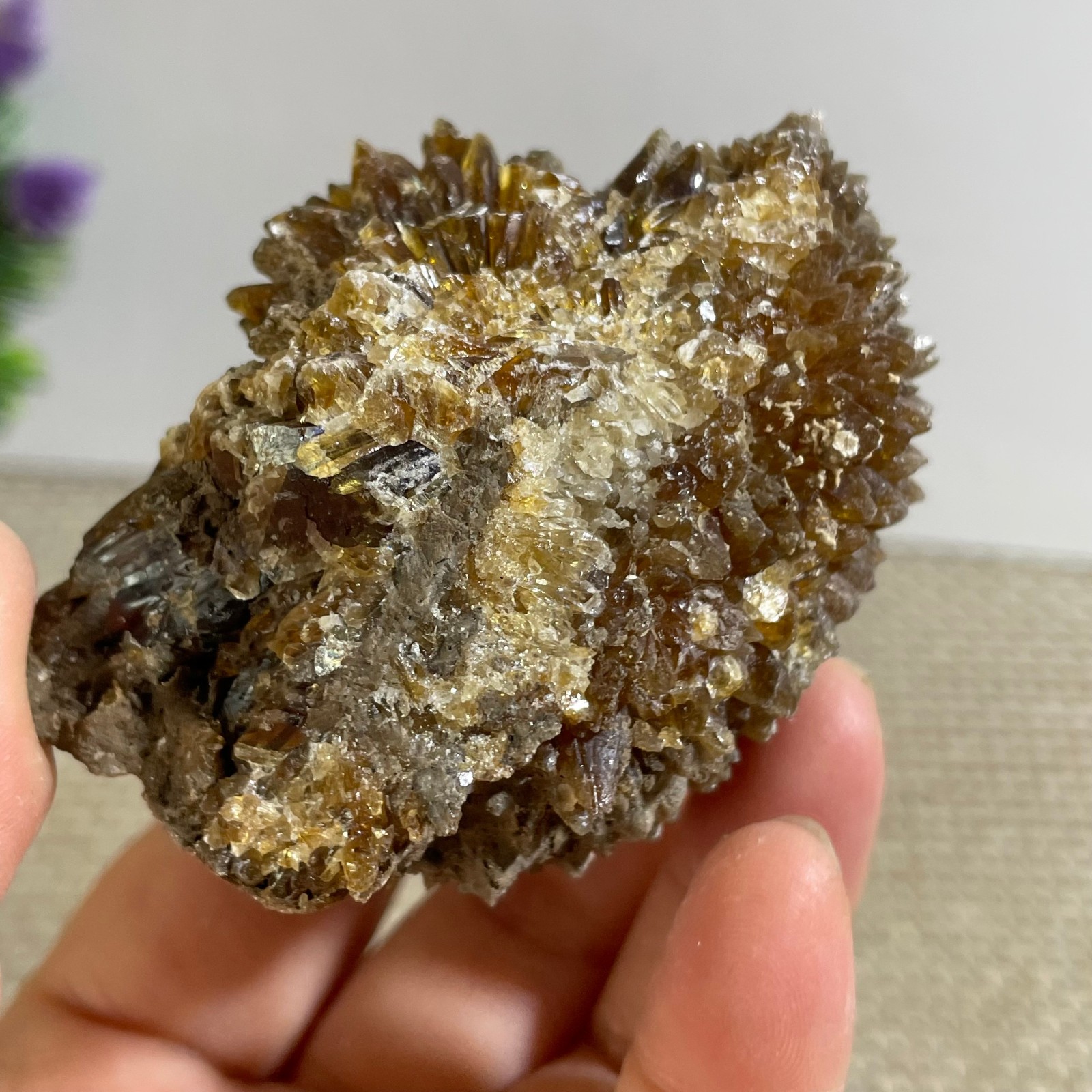 New Find Rare Amber Calcite Phosphorescent Mineral Specimen 118g