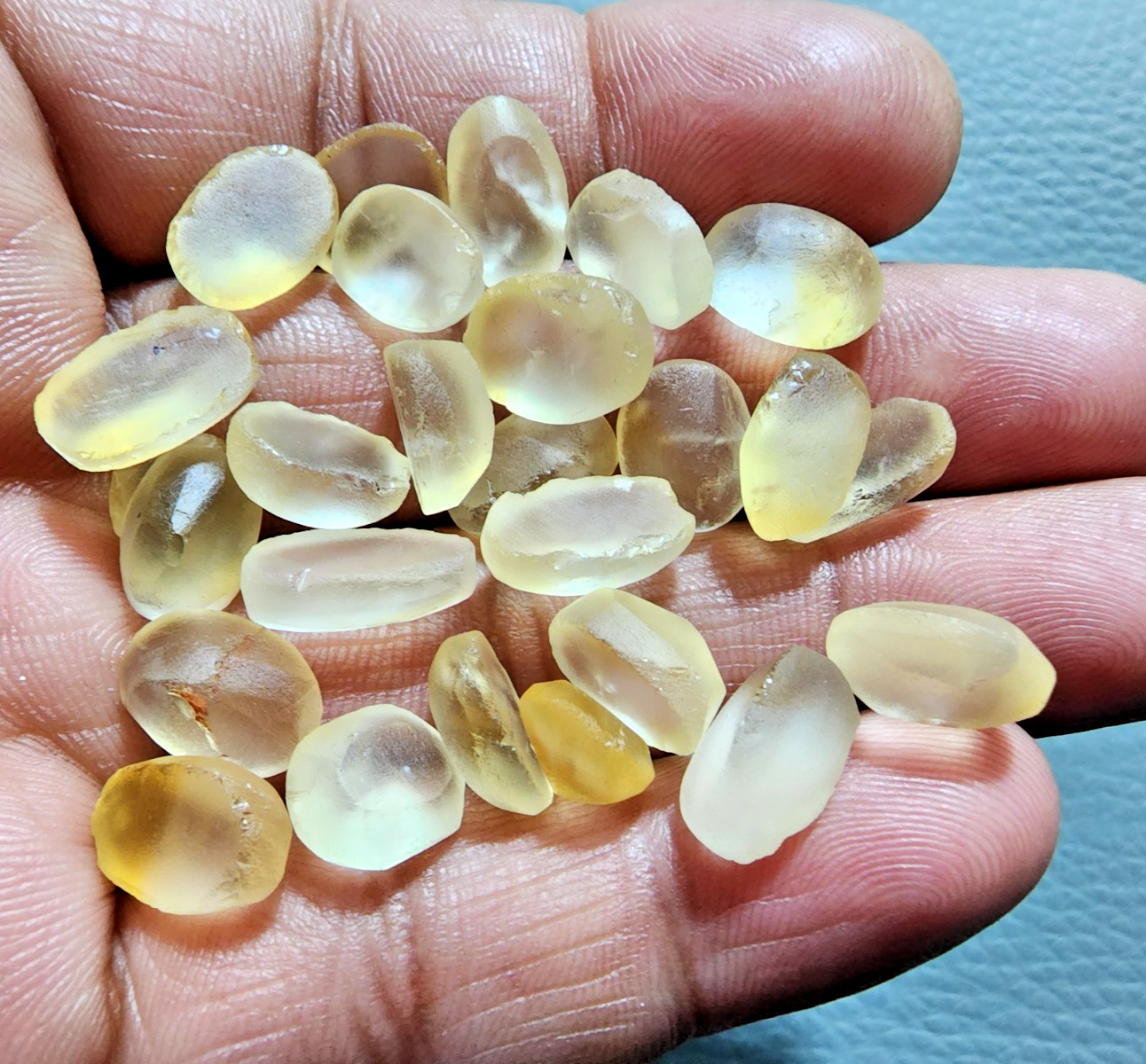 25 Pcs A+ Yellow Citrine Topaz Without Cutting, 9-13MM Faceted Cabochon Gemstone