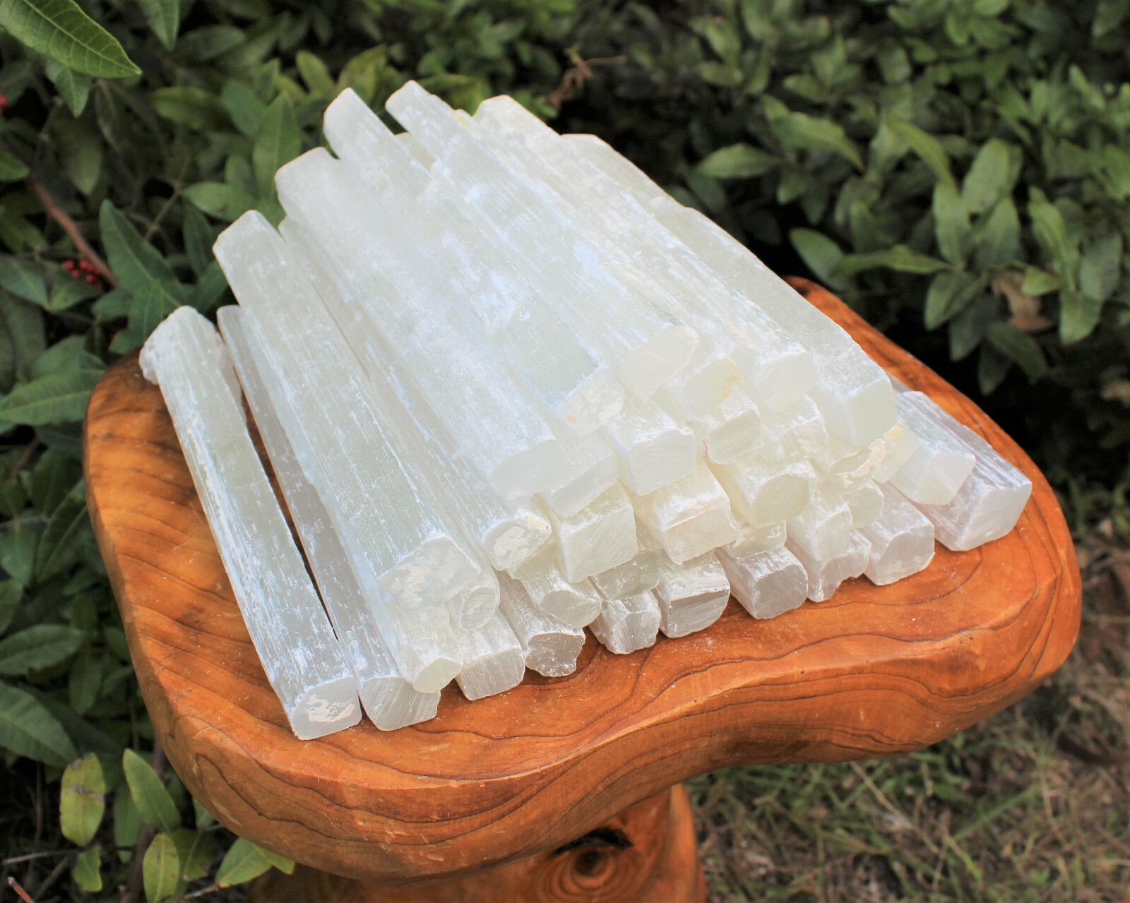 5 lb Bulk Wholesale Lot 7″ – 8″ Selenite Logs Crystal Sticks Wand Blade 5 Pounds