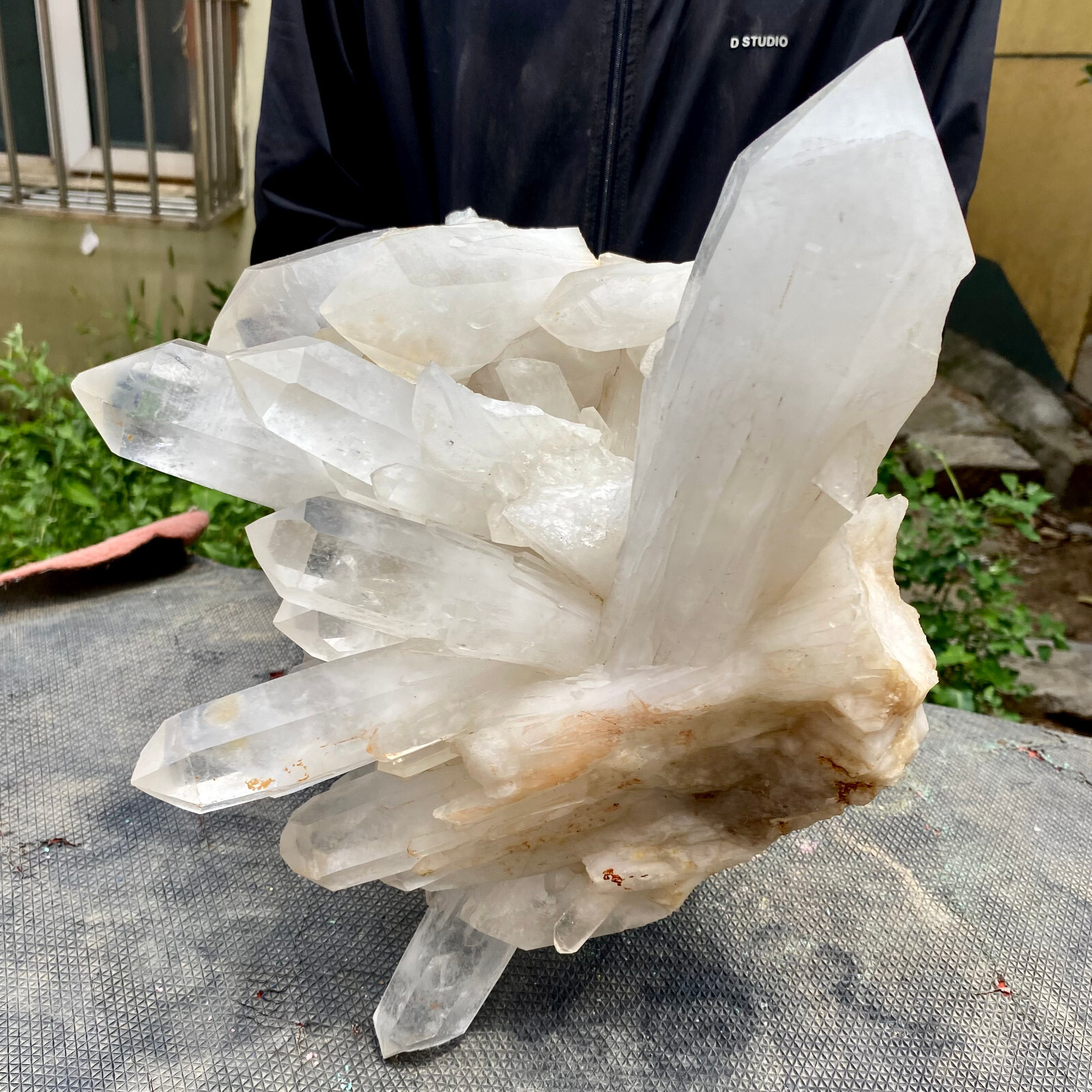 22LB ransparent, natural and beautiful white quartz crystal cluste