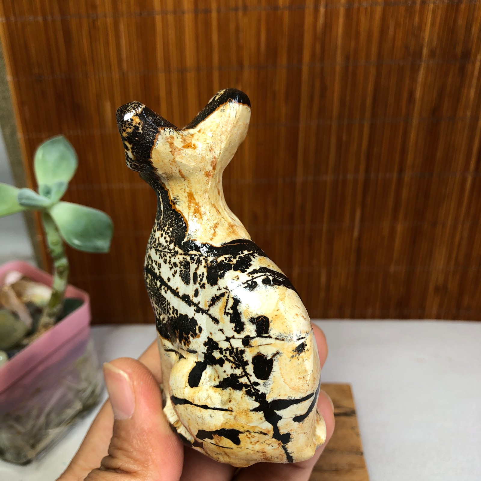 Rare Natural Traditional Chinese Painting Hand Carving Animal Model 117g g8396