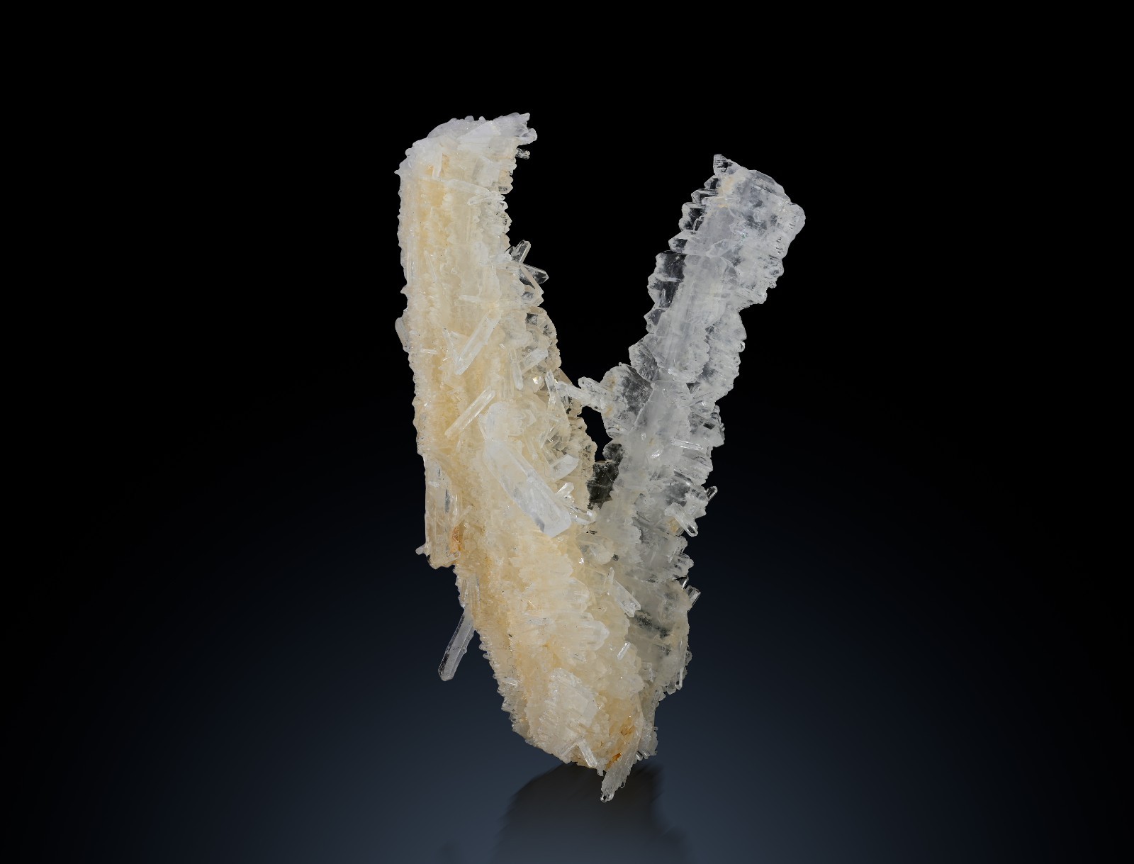 Faden Quartz Crystal , Natural Mineral Specimen, Pakistan, 84g