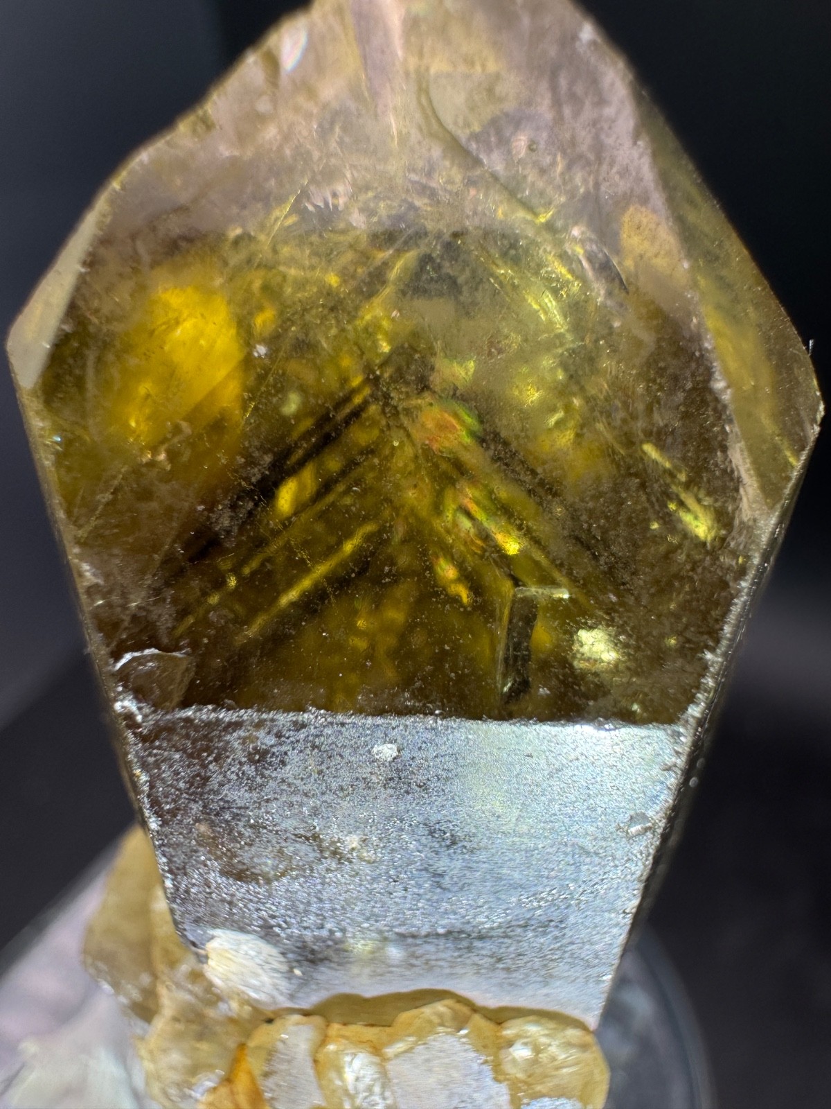 6707 Citrine Point with Phantoms Galore Congo 50g