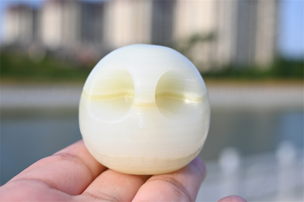 1.8″ Creative Carved Natural Quartz Crystal Ghost Skull Reiki Halloween gift 1pc