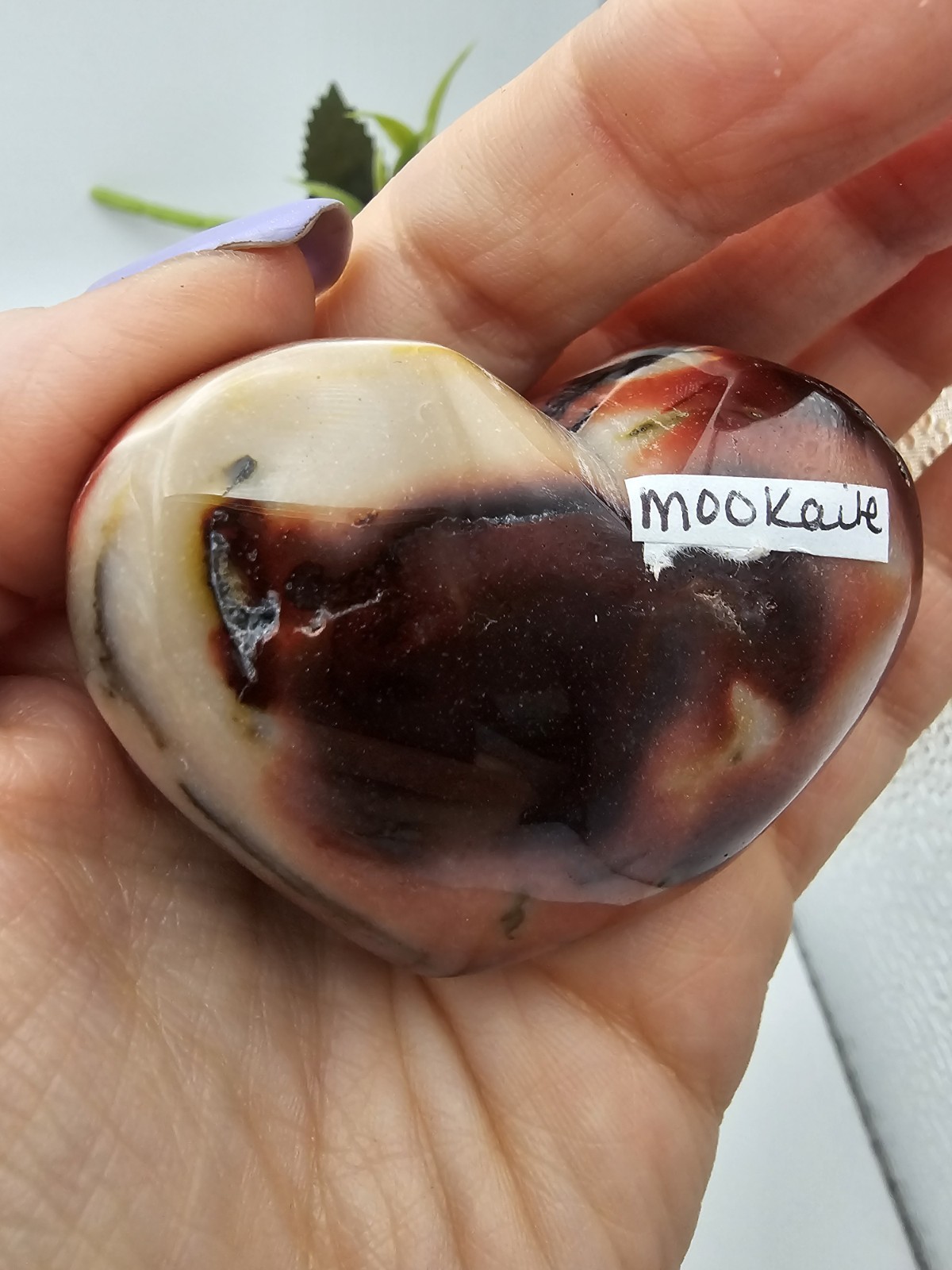 ✨️SALE✨️ Red Multicolored Mookaite Crystal Carved Heart Palm 5.8cm 103g Jasper