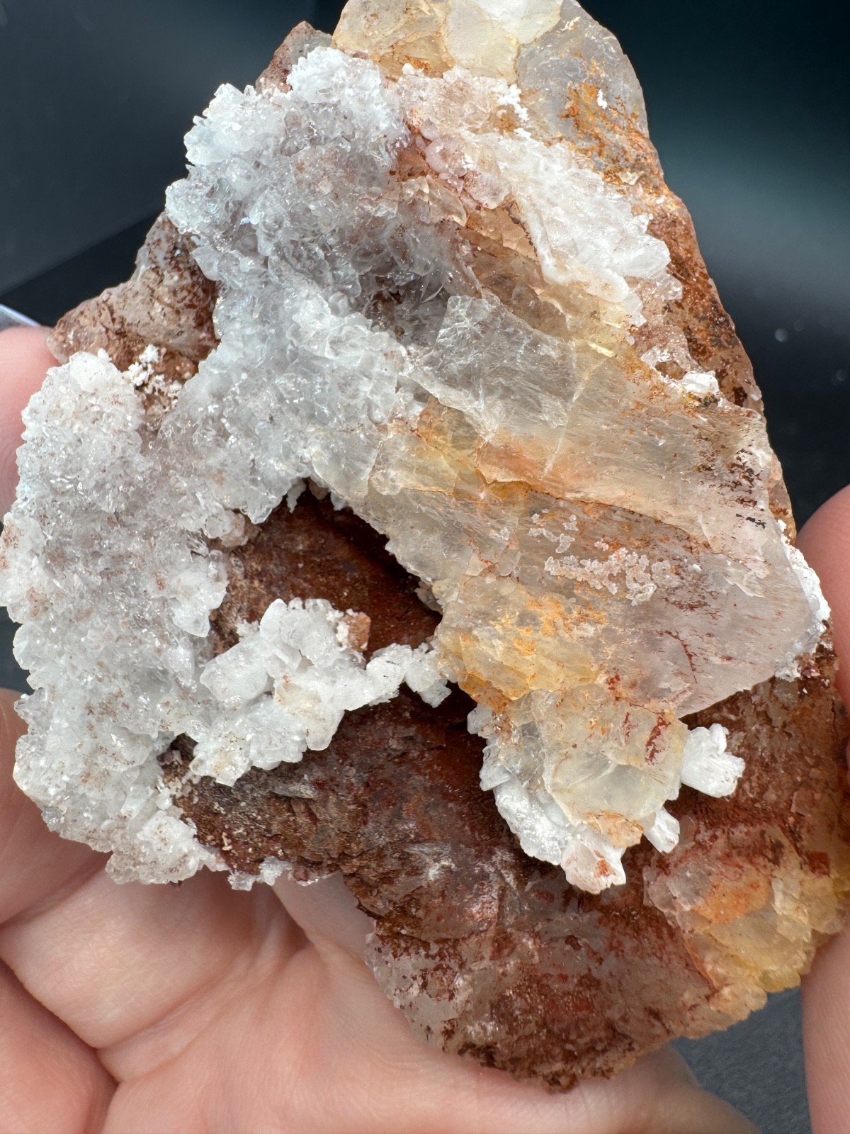 6494 NEW Database Fluorite Purple Triangle Yun Nan 125g