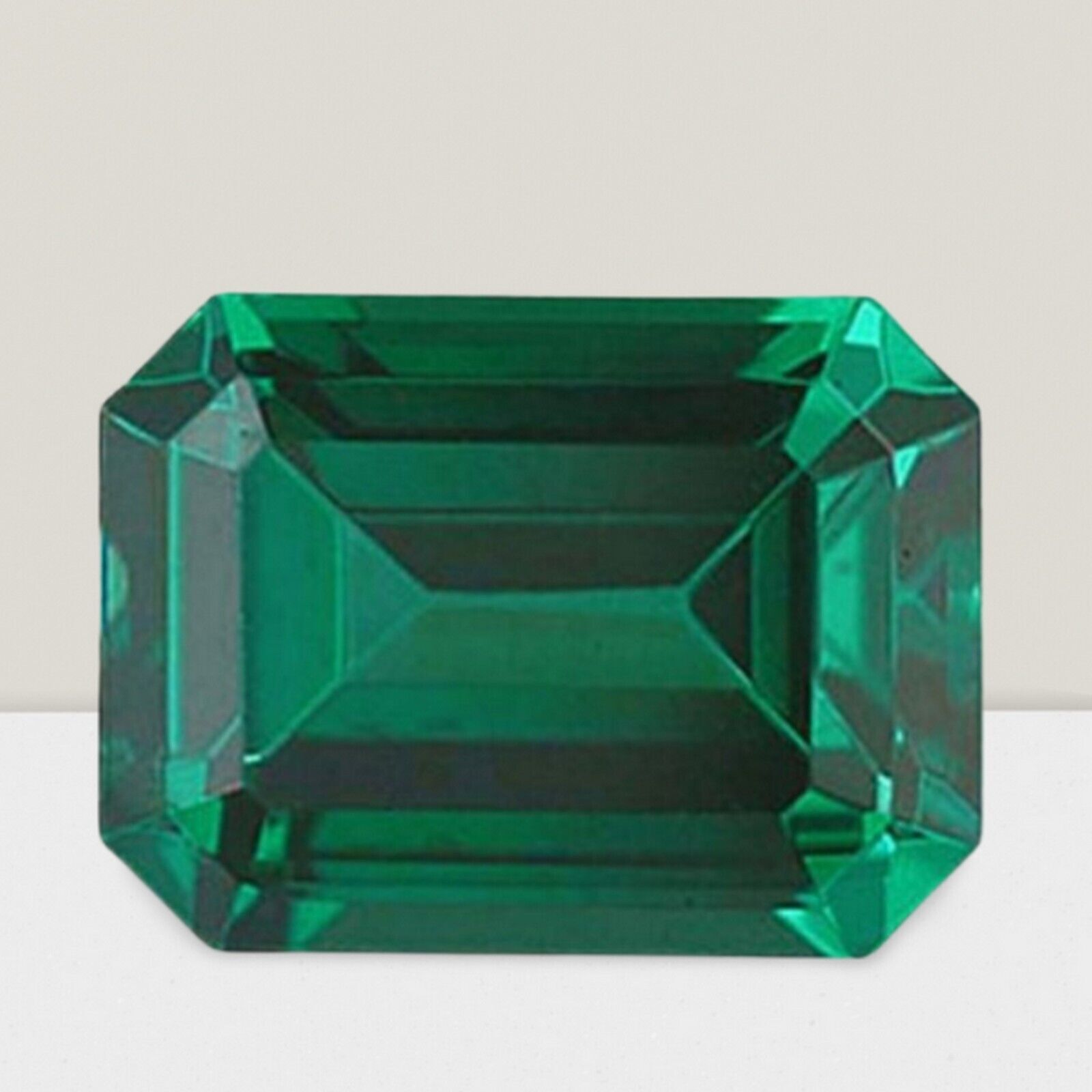Emerald Octagon Cut Gemstone 5.1 Cts – 12×10 mm VVS Loose Gem