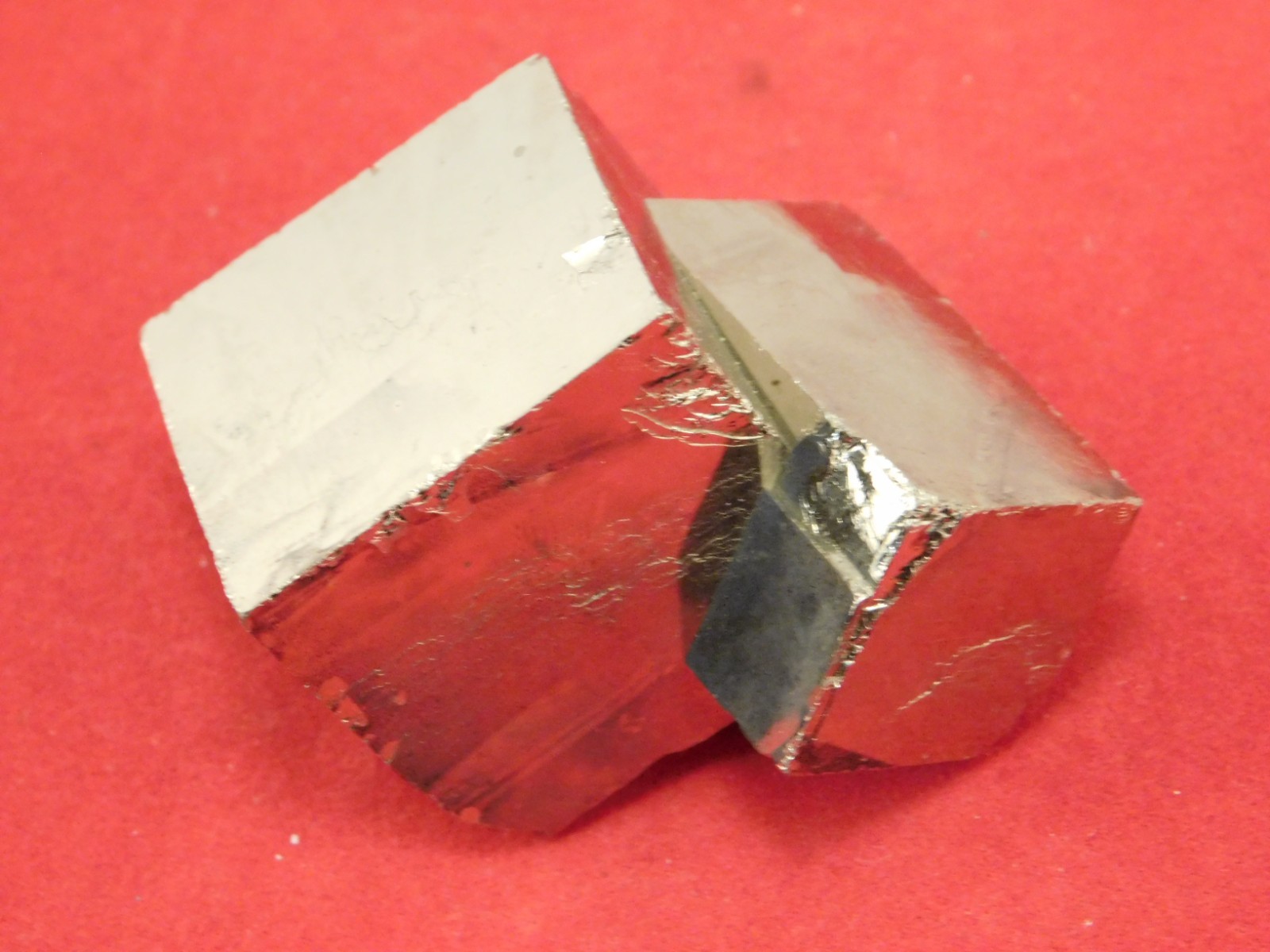 Nice and 100% Natural PYRITE CUBE TWIN From Peru 75.5gr