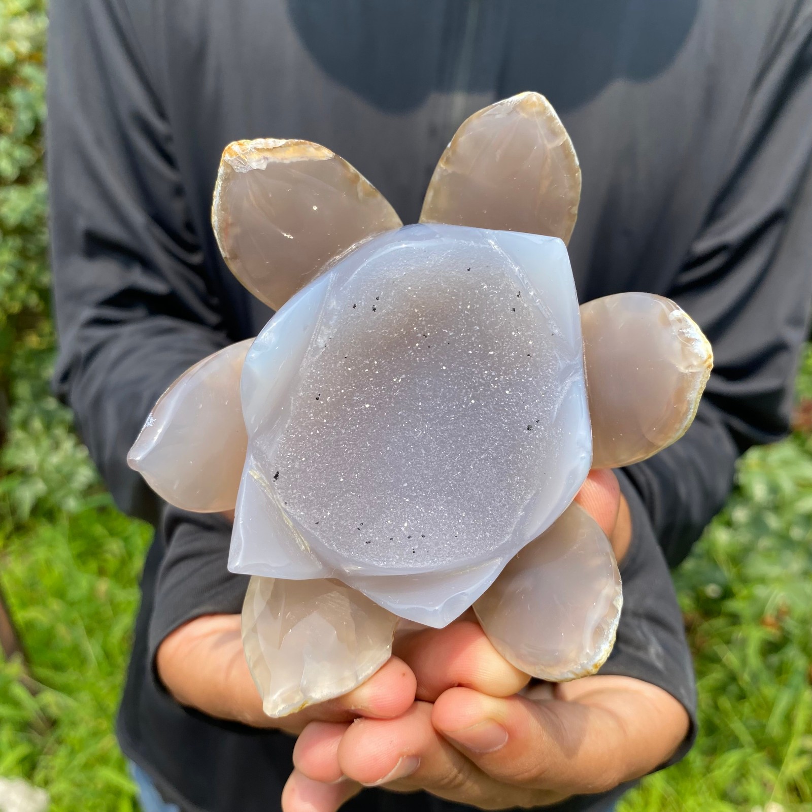250G Drunken agate lotus hand carved meditation crystal display decoration