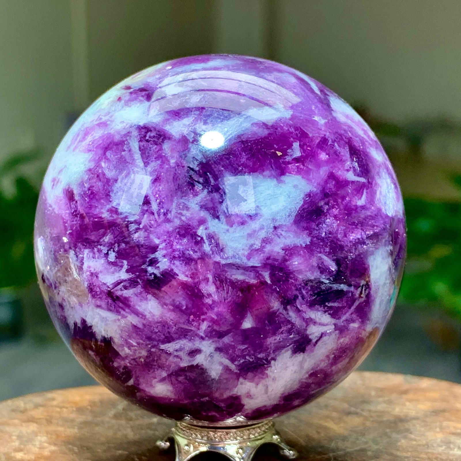 265G Natural Beautiful Purple Lithium Mica Crystal Spherical Mineral Sample