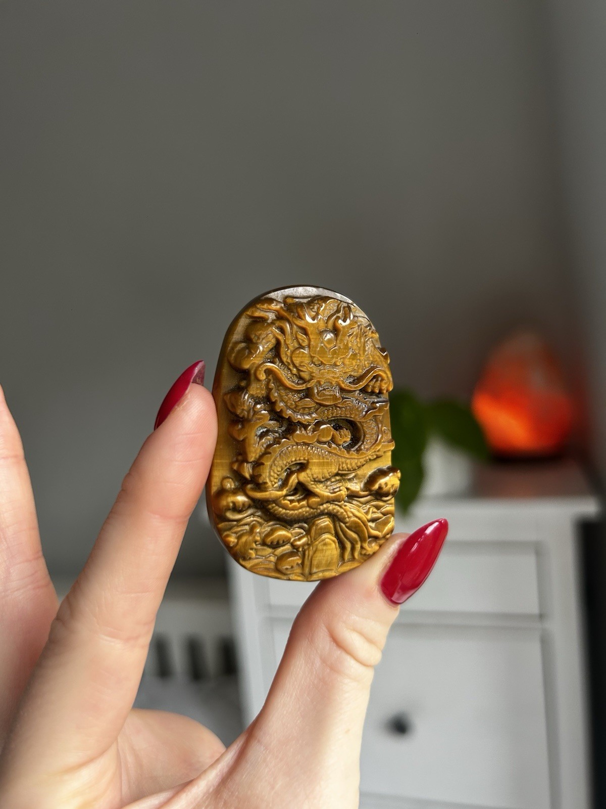 Beautiful Hand Carved Tigers Eye Crystal Chinese Dragon Carving Specimen