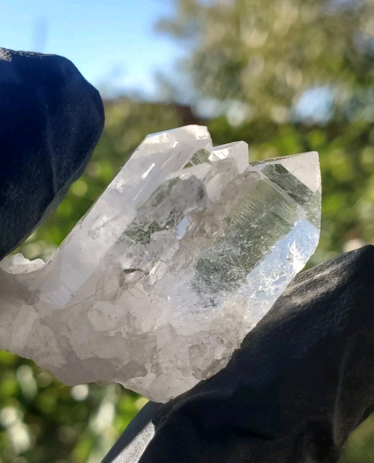 16g Natural White Clear Quartz Cluster Crystal Point Healing Mineral Specimens