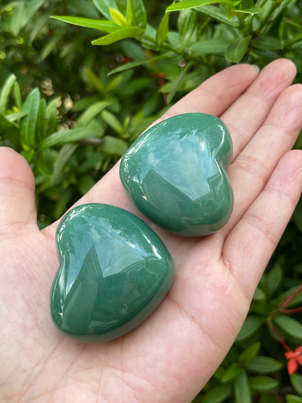 Large Green Aventurine Heart, 1.75″ Polished Green Aventurine Puffy Heart, Bulk