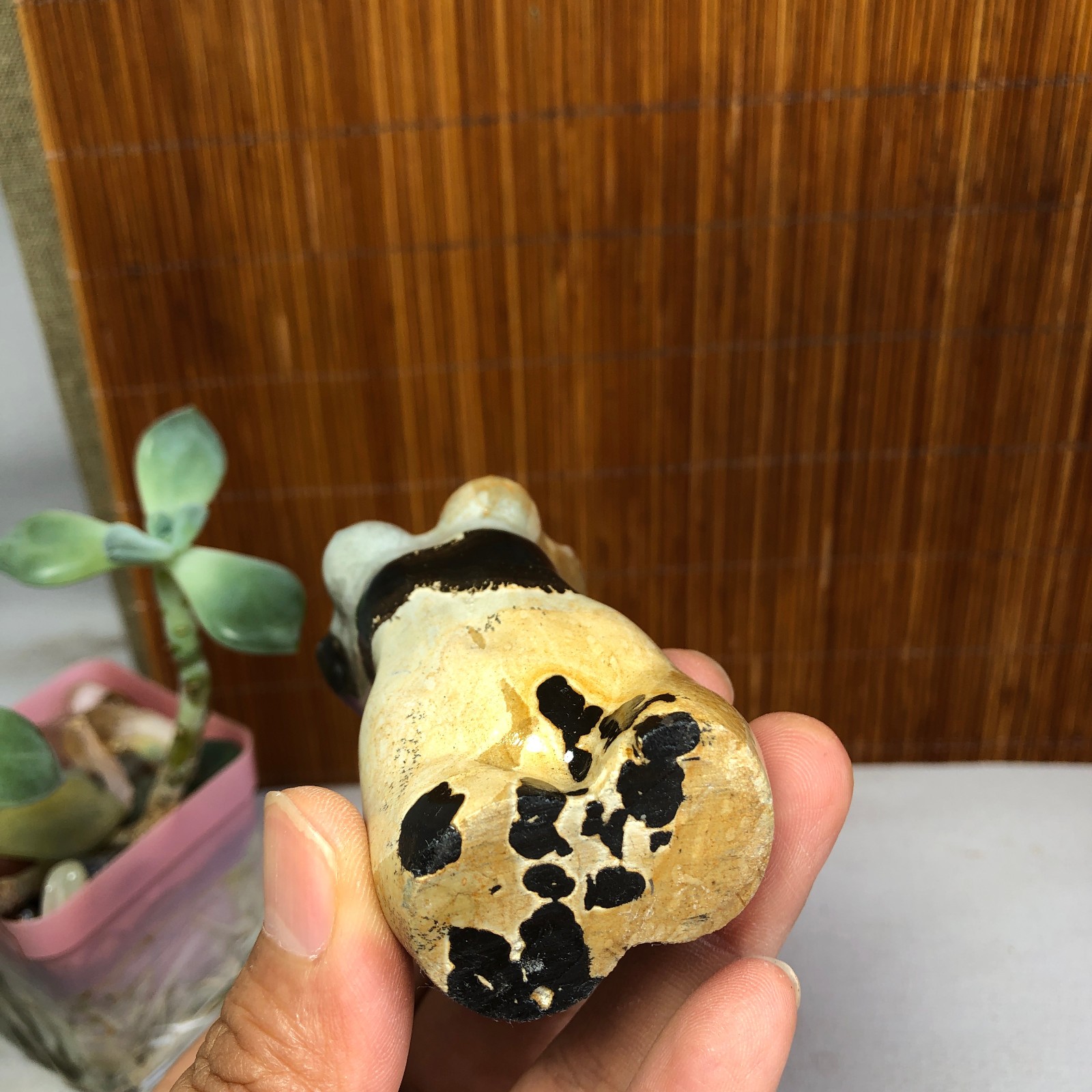 Rare Natural Traditional Chinese Painting Hand Carving female Model 119g g8404