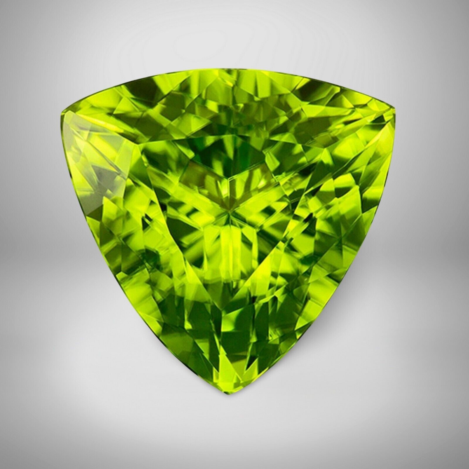 Peridot Trillion Cut Gemstone 5.6 Cts – 12 mm Calibrated Loose Gem