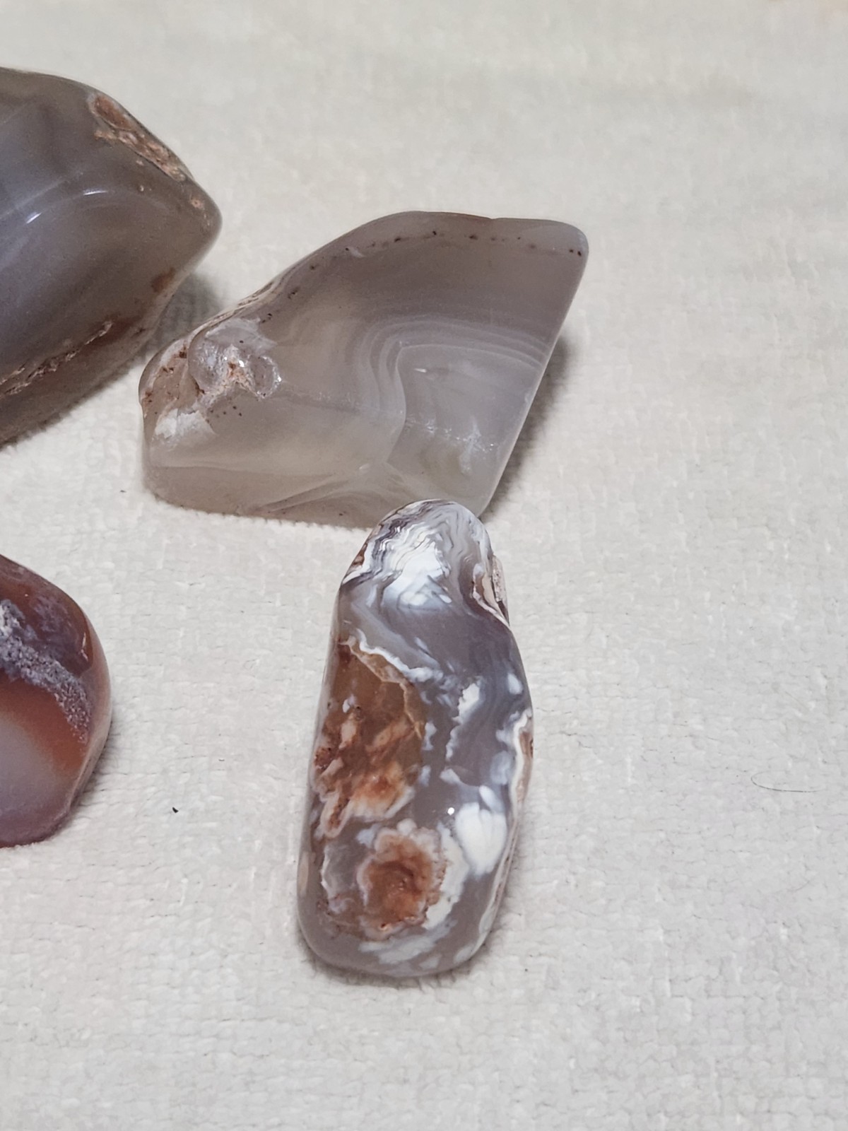 Polished Mozambique Agates Gemstones