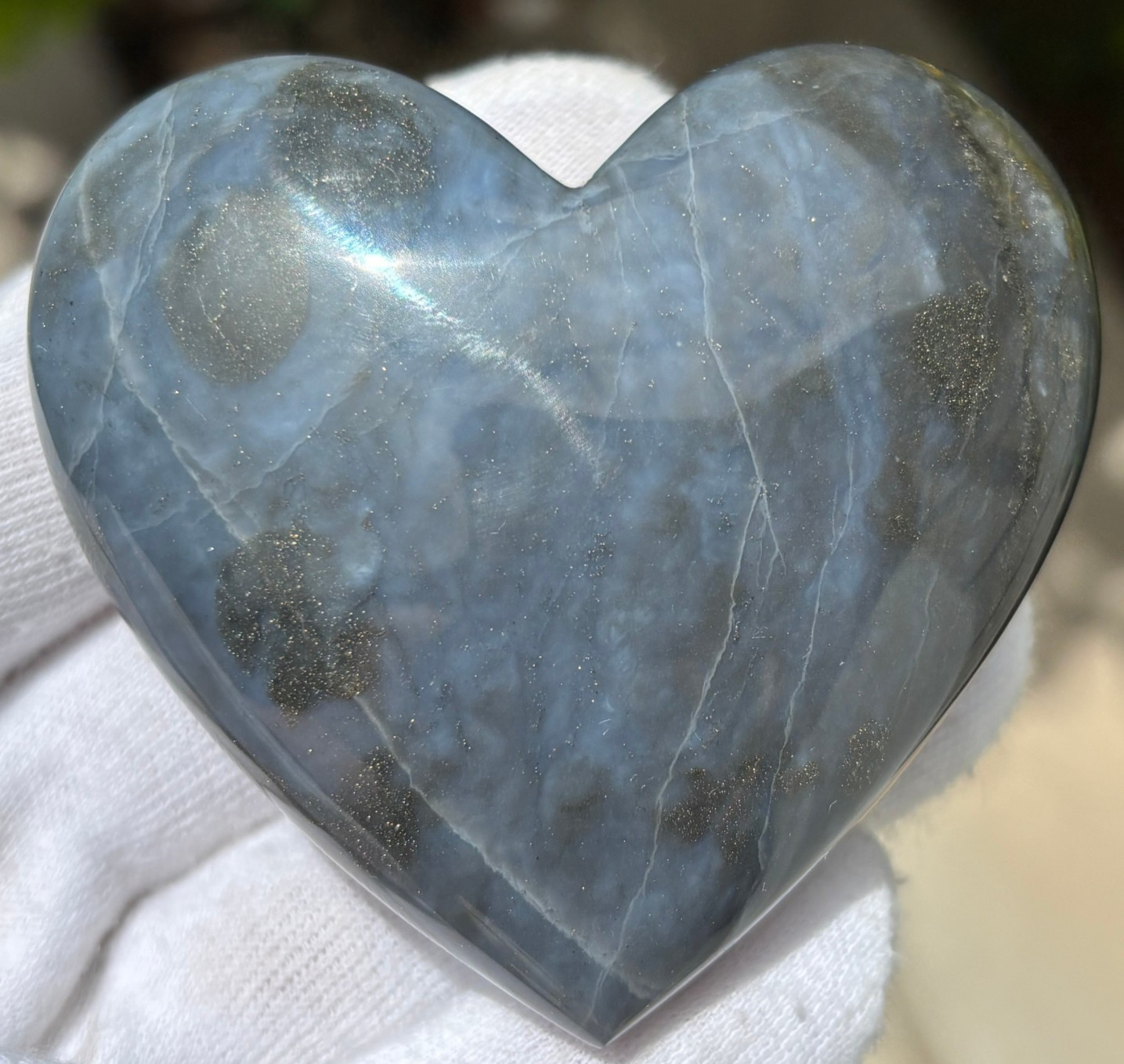131g 2.37″ PURPLE (Dark Medium Blue) CHALCEDONY HEART PALMSTONE PALM STONE LARGE