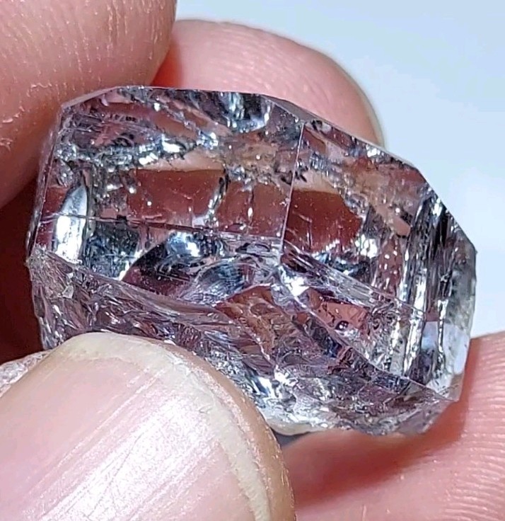 ULTRA RARE PURPLE LAVENDER BERYL AQUAMARINE FACET GRADE FROM PAKISTAN