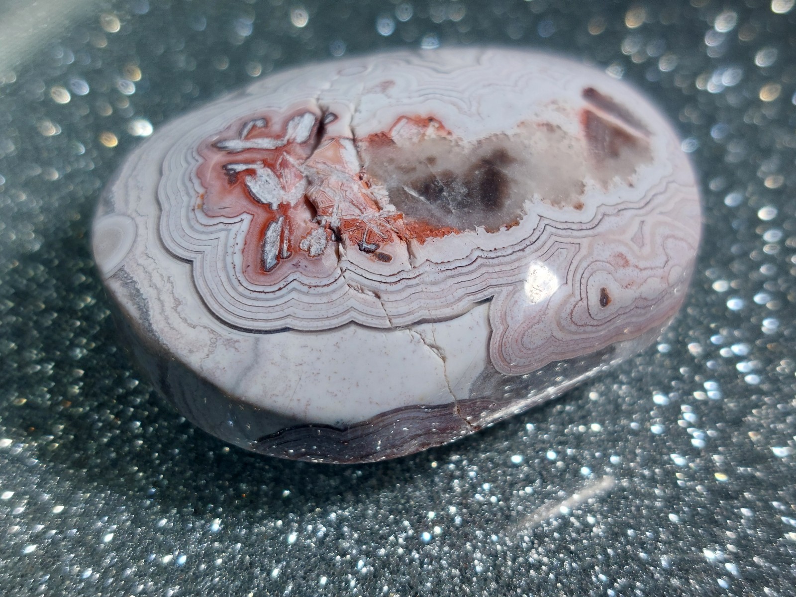 Mexican Crazy Lace Agate Crystal Palmstone 38.1g Organza Bag + FREE GIFT 🎁