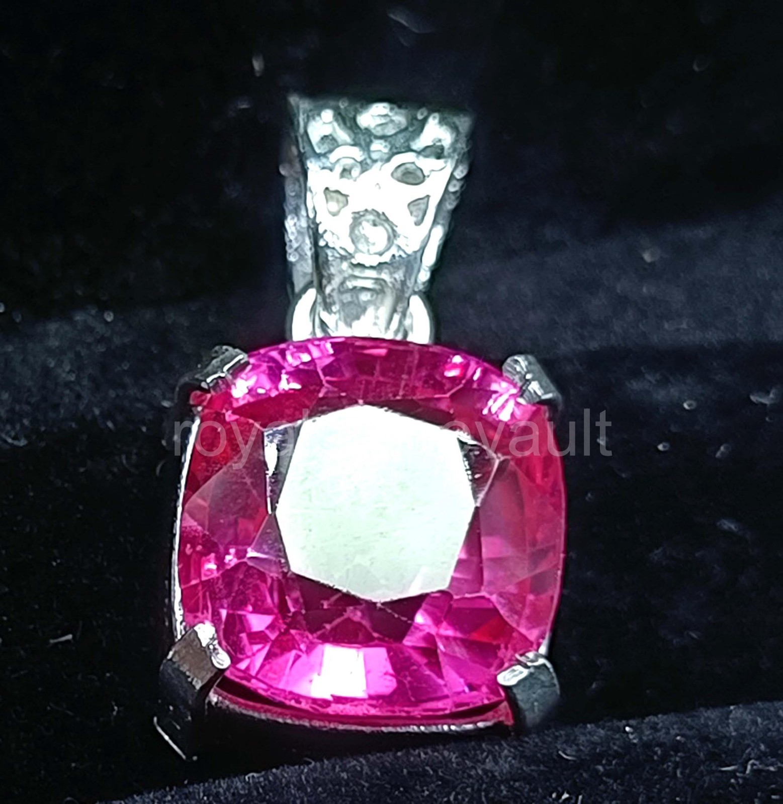 29.10 Ct Natural Pink Ruby Pendant Cushion Shape 925 Silver IGL Certified 5JOY
