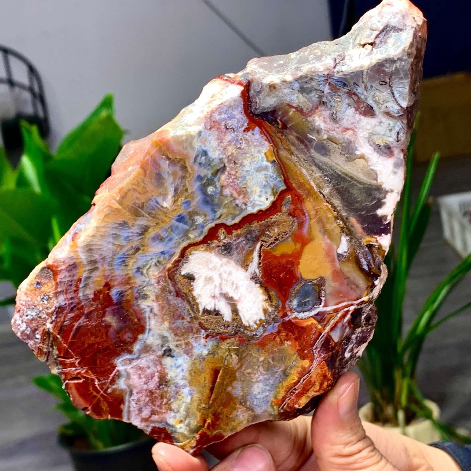 449G Natural Red Crazy Ribbon Lace Agate Crystal Polishing Sheet Mexico Repair