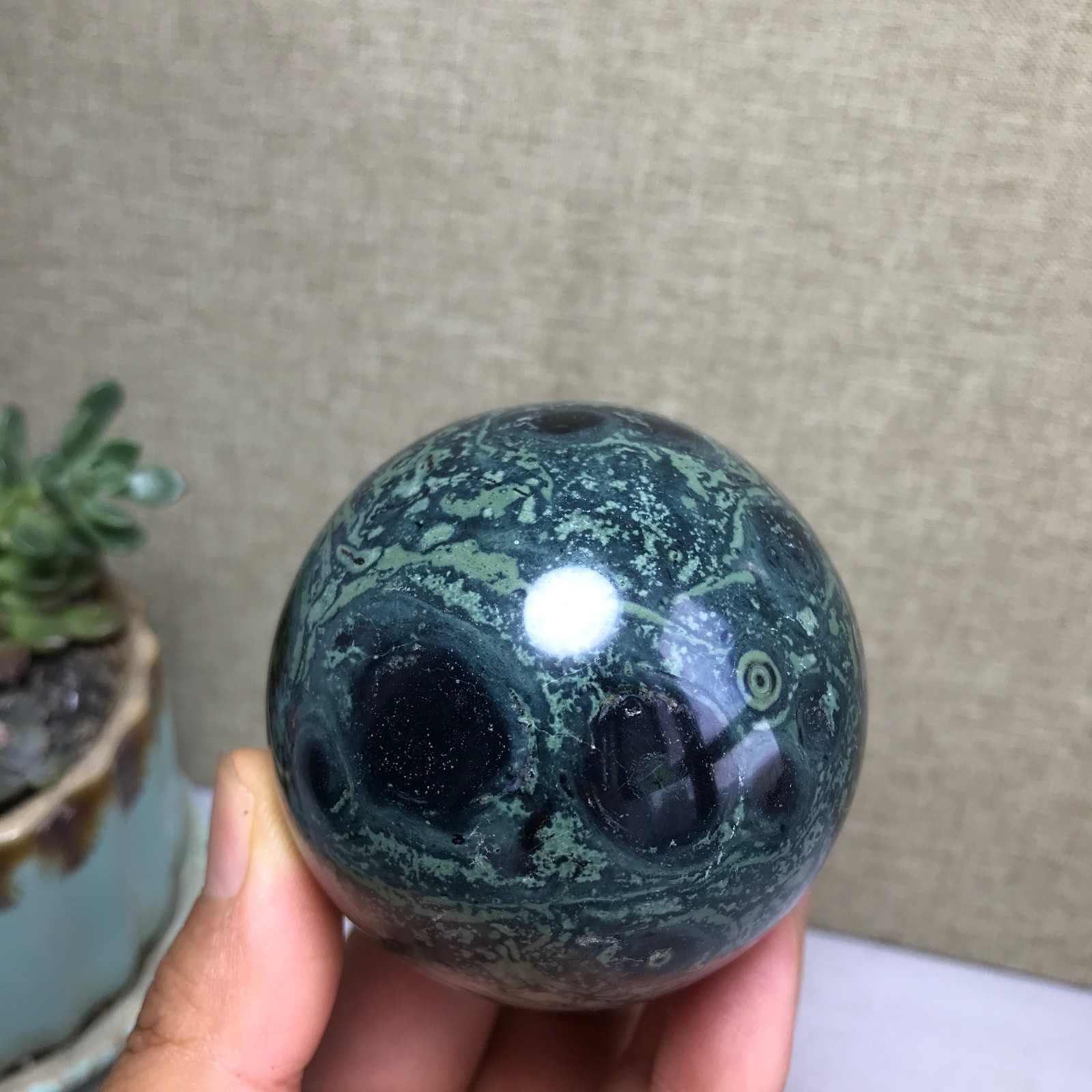 Top Natural Green Kambaba jasper quartz crystal sphere ball healing 328g A4813