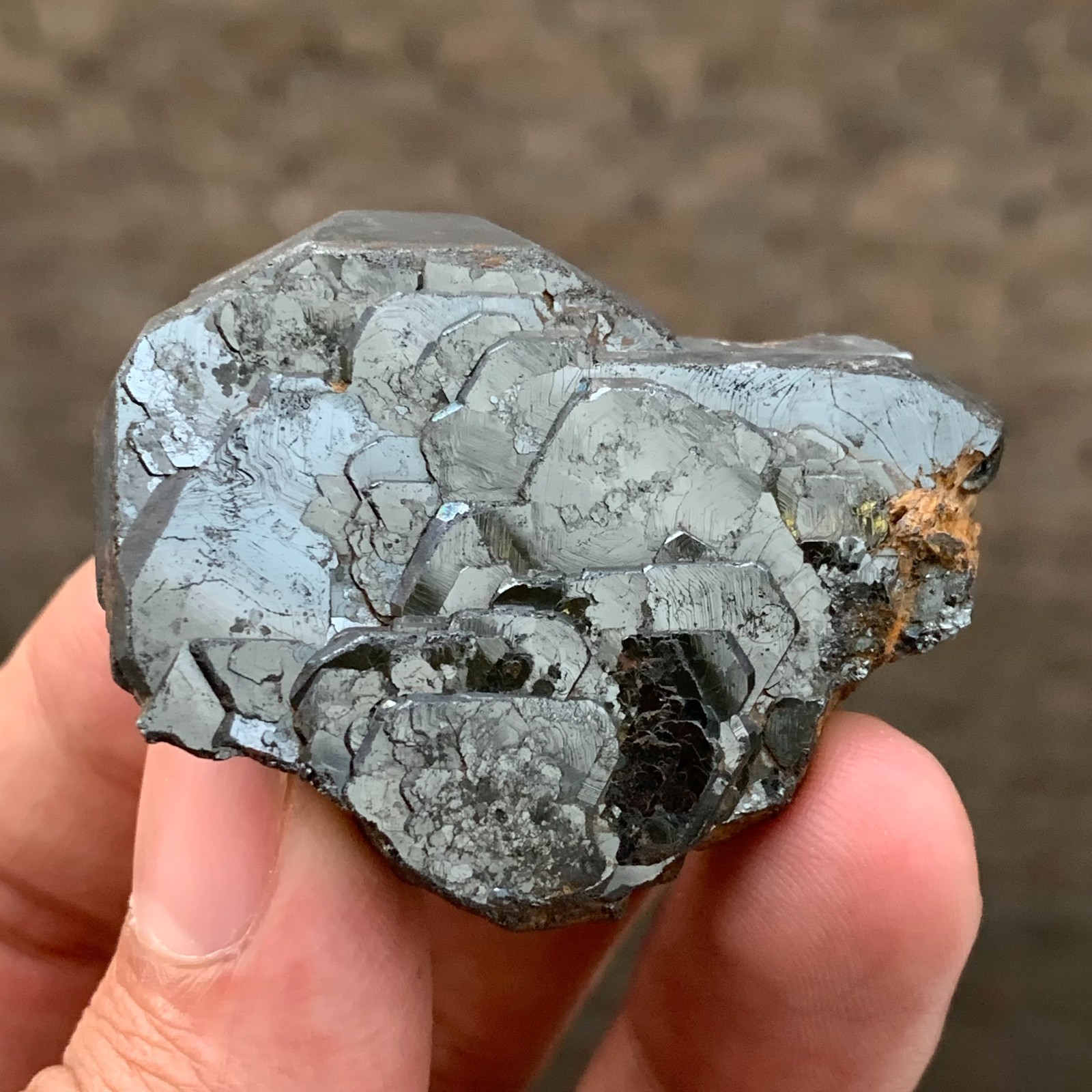 Hematite crystal | Steel gray | 64 gram | 3.8cm*4.9cm*1.3cm – Skardu Pakistan