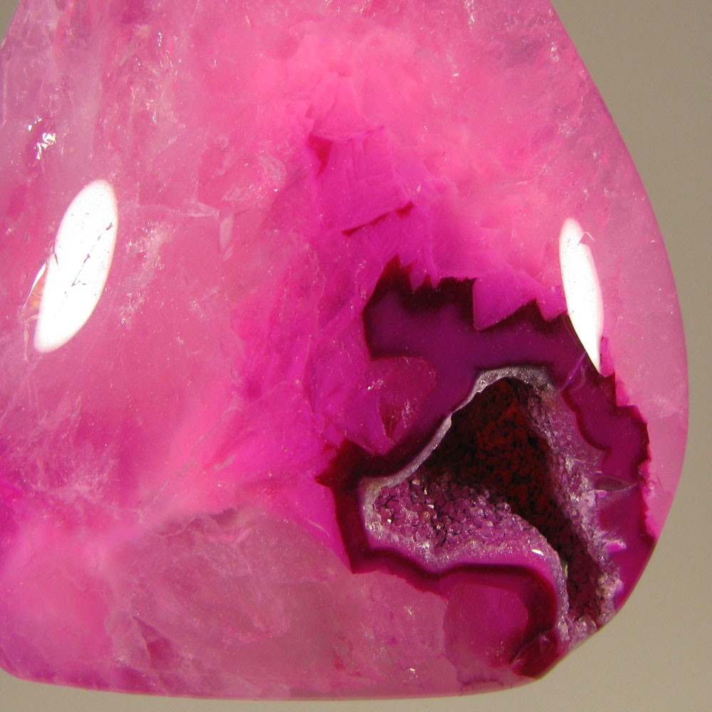 3.5″ PINK AGATE & QUARTZ Crystal Polished Pear Point – Brazil