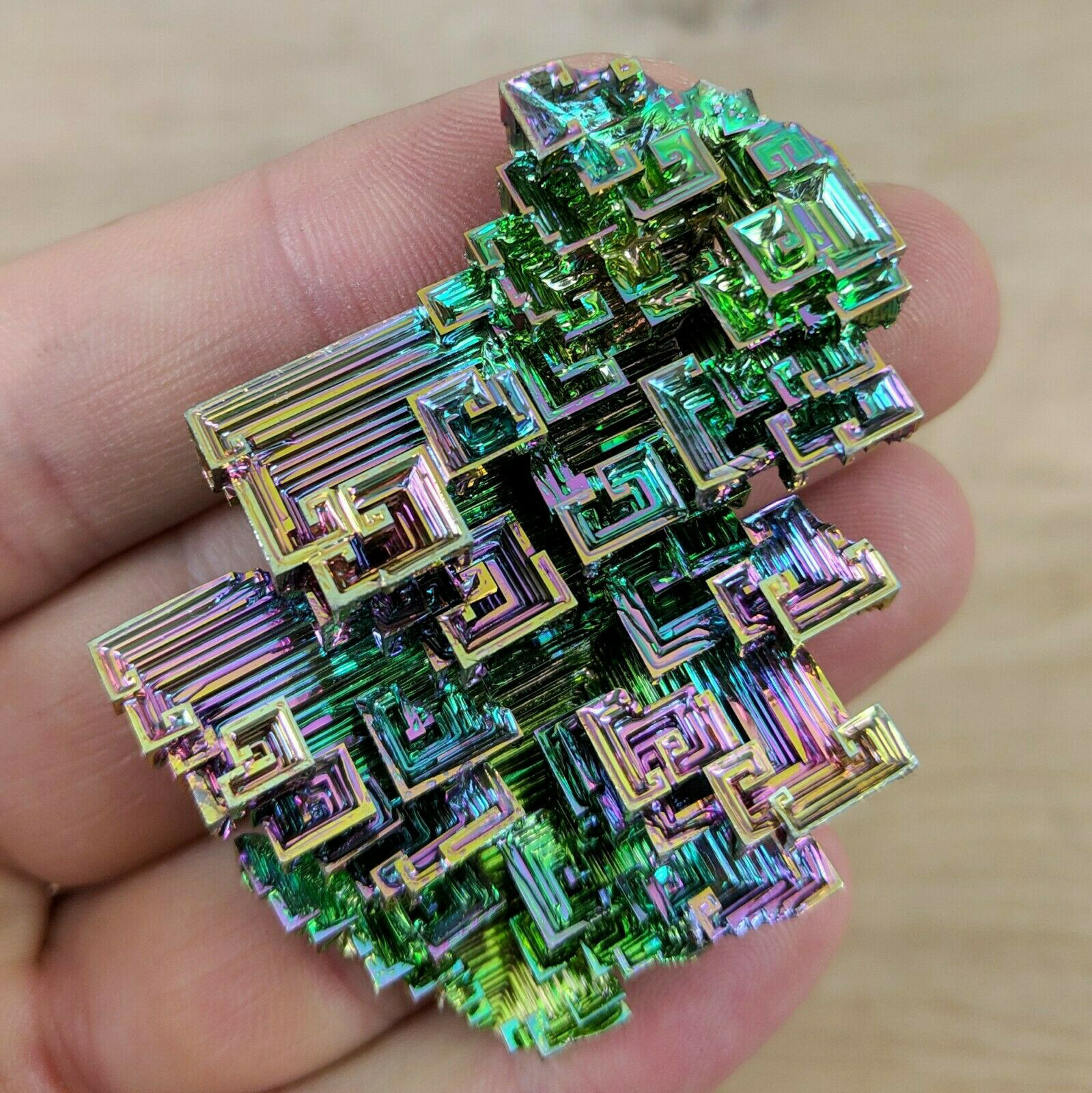 30g Natural Aura Rainbow Titanium Bismuth Quartz Crystal Stone Specimens Healing