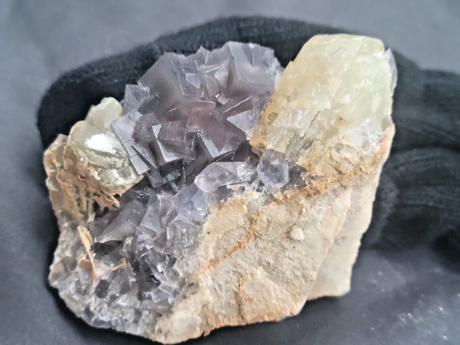 156g Beautiful Purple Cubic Fluorite Quartz Crystal Cluster Mineral Specimen