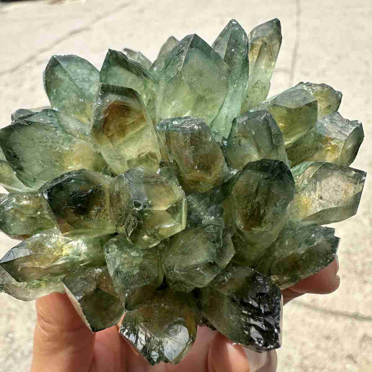 New Find green Phantom Quartz Crystal Cluster Mineral Specimen Healing 300g+ 1pc