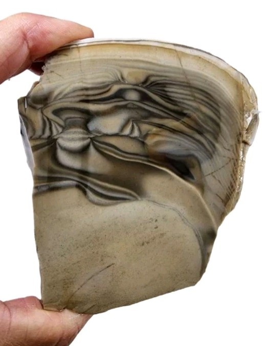 Polish Flint Faced Rough 217.4 grams