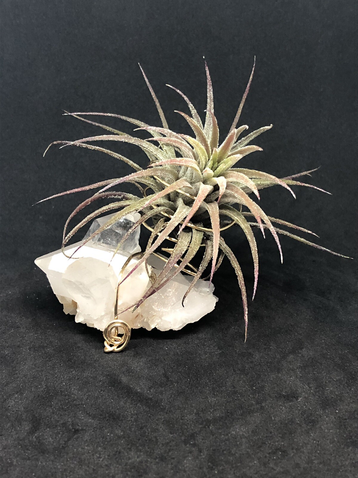 Self Healed Quartz Crystal Air Planter, 70g