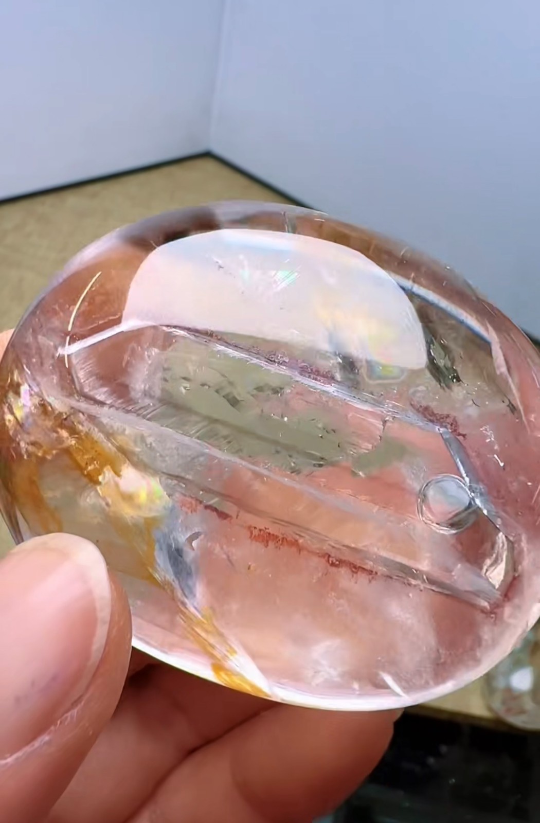 50*42*26mm Natural Enhydro Quartz Moving Water Drop Specimens Palm Reiki