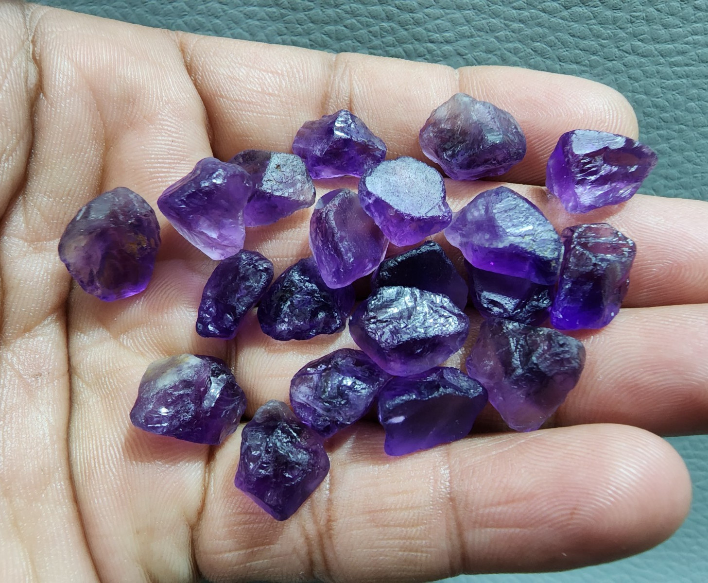 20 Pcs Pretty Purple Amethyst Rough 11-15 MM Raw Size Crystal Amethyst Gemstone