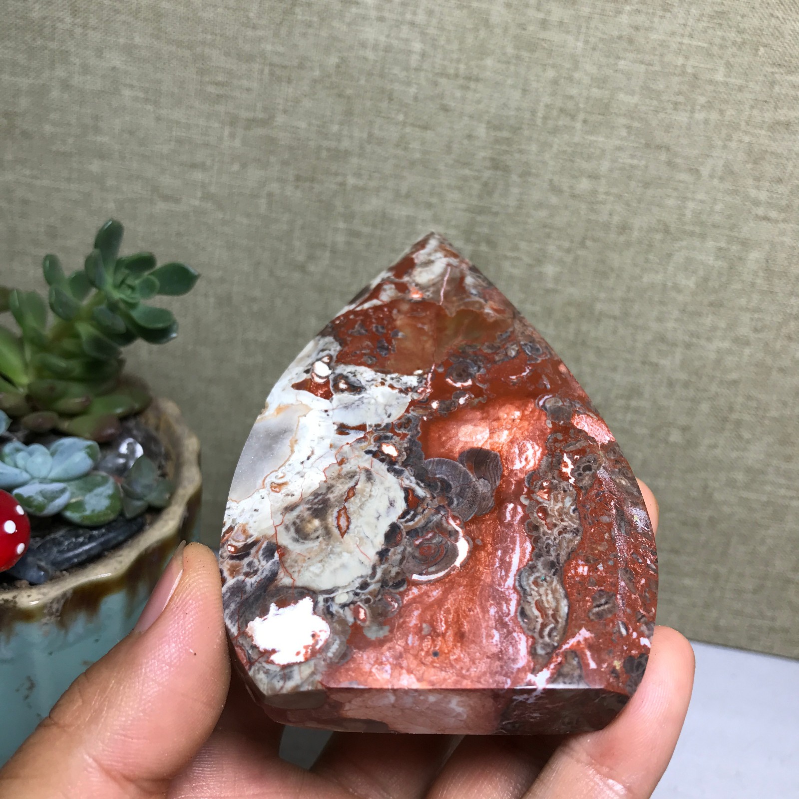 Natural Indonesian Bloodstone agate point leaf Crystal specimens 148g A5159