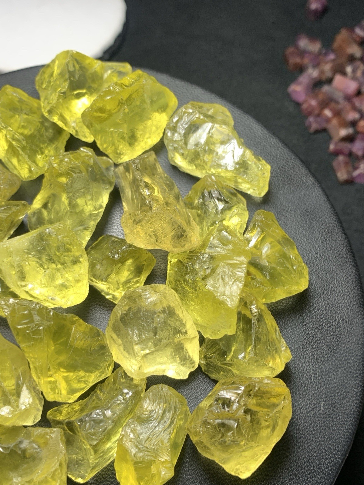 214 Grams Beautiful Yellow Colour Facet Grade Lemon Quartz From Africa