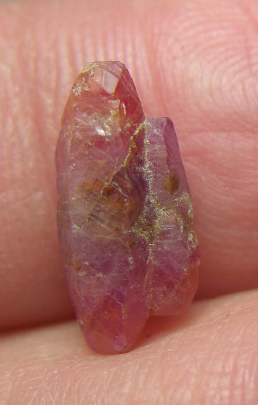 3.10ct Vietnam 100% Natural Pink Sapphire Ruby Dogtooth Crystal Specimen 13mm