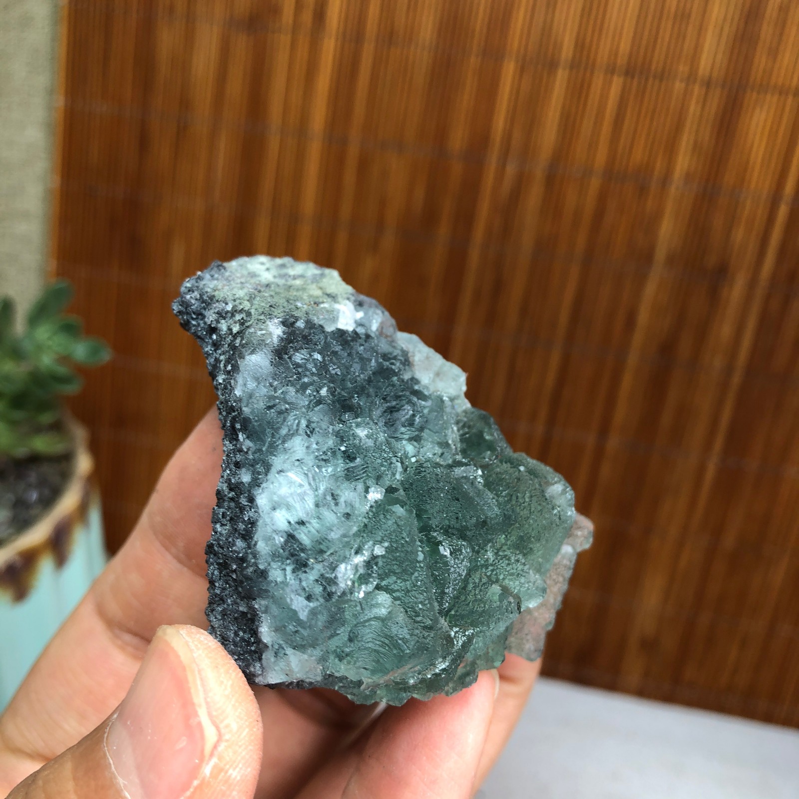 61-42-30mm Rare Natural Green Calcite fluorite Mineral Specimen 85g A6126