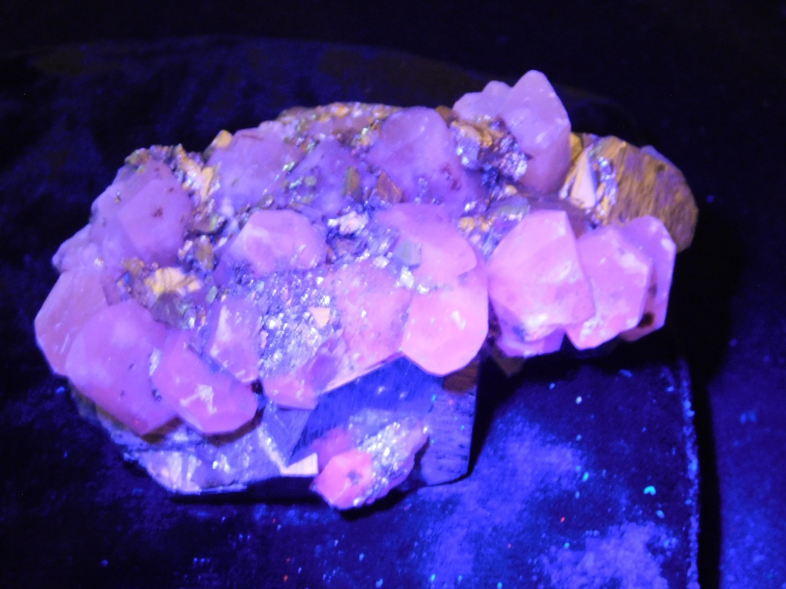 Larger! FLUORESCENT Calcite CRYSTAL Cluster with PYRITE Peru 376gr
