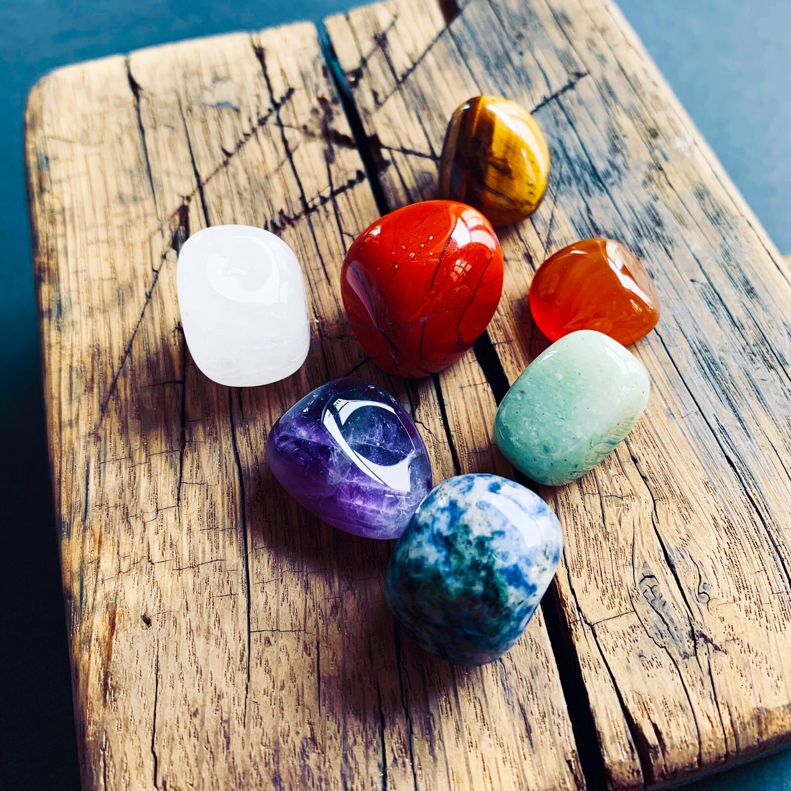 RAW CHAKRA STONES – 7 Pieces Set (Crystal Balancing Set, Crystal Healing)