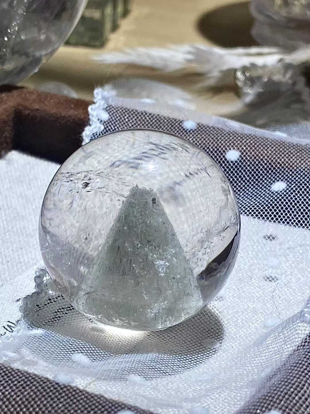 34mm Natural Green Ghost Quartz Sphere Crystal Ball Mineral Reiki Decor +Stand