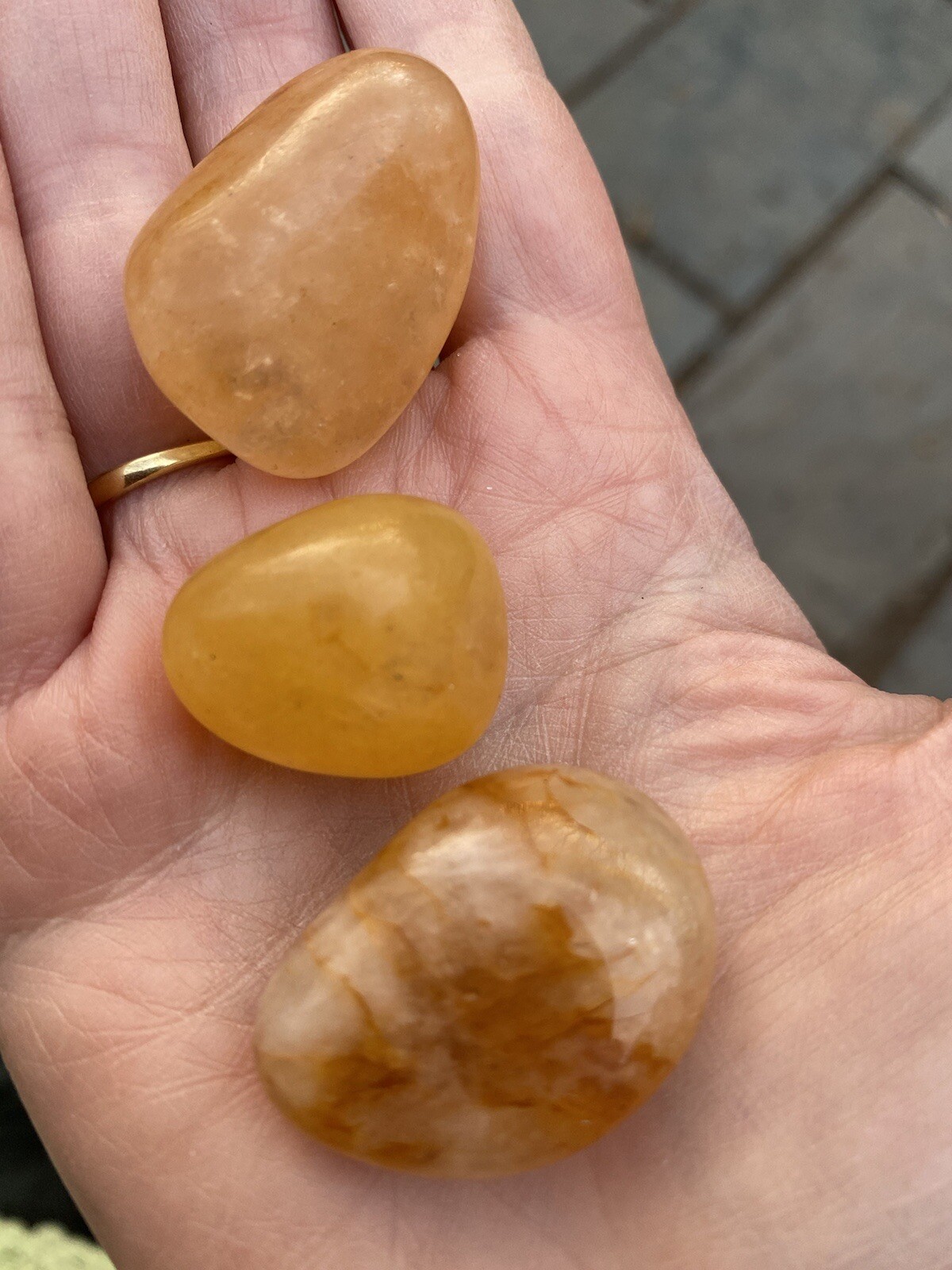 Golden Healer Tumblestone AAA+ 20/30mm