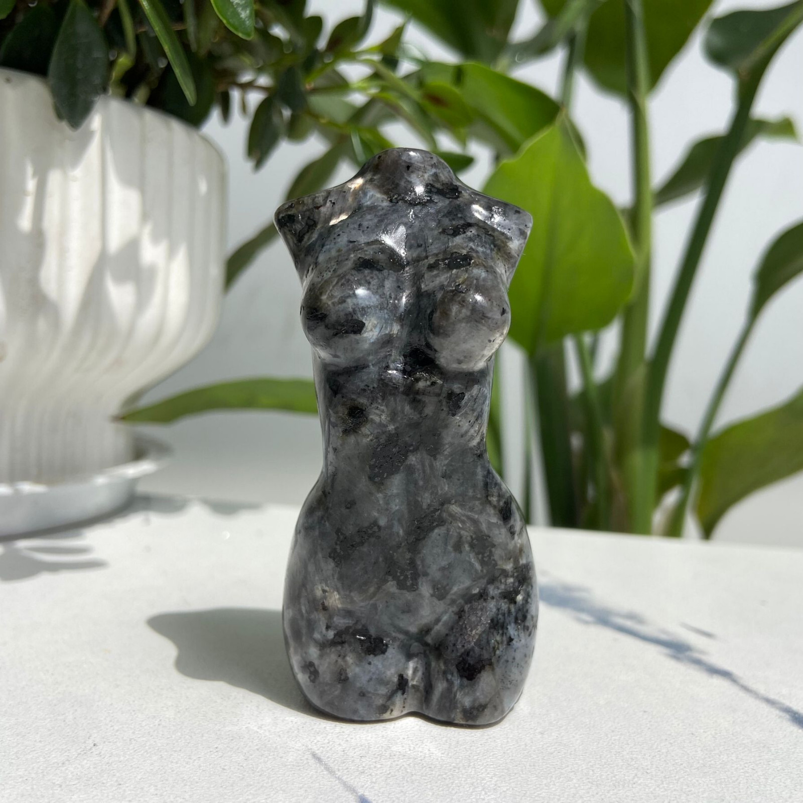 120g Larvikite Stone Goddess Female Body Model Carving Crystal Mother’s Day Gift