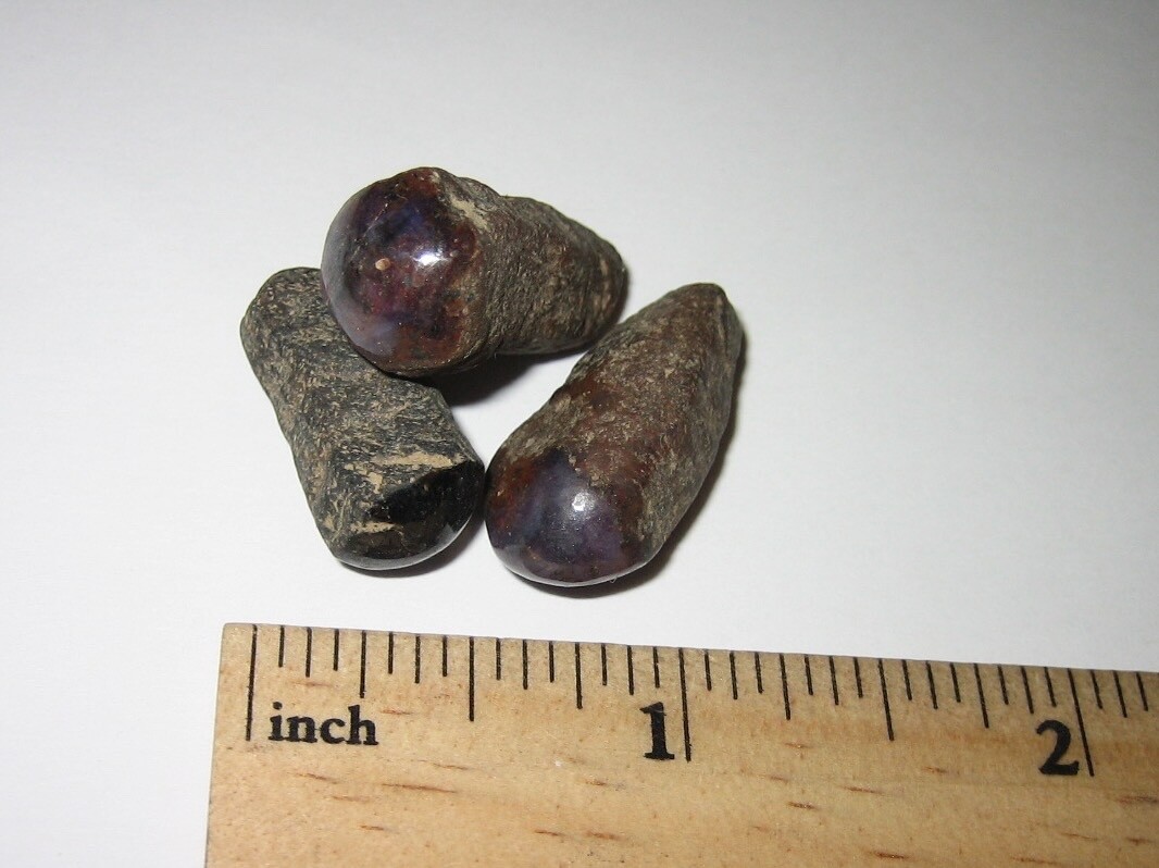 3 PART POLISHED 0.8″- 1″ NATURAL ROUGH ‘STAR SAPPHIRE’ CRYSTALS INDIA ~ 19g *2